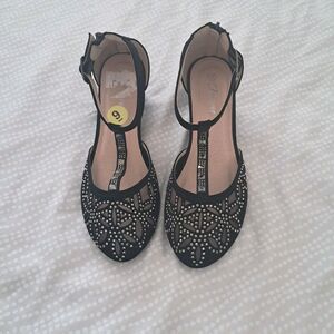 Womens Forever Back Zip Rhinestone Embellished T-Strap Wedges Heels - Black 9